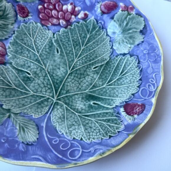 Wedgwood Majolica Grape Strawberry Leaf Pattern Plate 9" Antique 19th Century - Picture 2 of 6